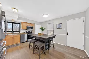 1287 Still House Creek Rd, Chesterfield, MO 63017 - Photo 3