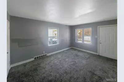 915 Maurice Avenue, Ferguson, MO 63135 - Photo 3