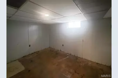 915 Maurice Avenue, Ferguson, MO 63135 - Photo 11