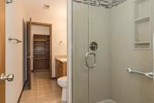 1801 Summer Blossom Pl, Chesterfield, MO 63017 - Photo 39