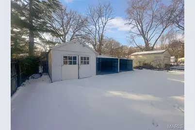 237 S Barat Avenue, Ferguson, MO 63135 - Photo 15