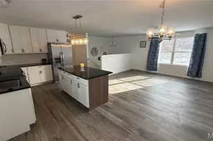 902 Forest Ave, Valley Park, MO 63088 - Photo 3