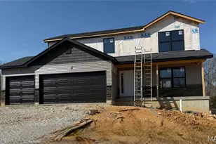 717 Blake Dr, Hillsboro, MO 63050 - Photo 1