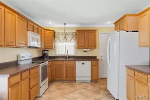 393 Martin Field Ct, Villa Ridge, MO 63089 - Photo 19