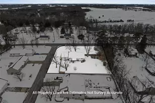 393 Martin Field Ct, Villa Ridge, MO 63089 - Photo 11