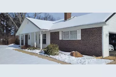 393 Martin Field Court, Villa Ridge, MO 63089 - Photo 3