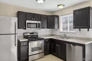 1581 Tea Party Ln, O'Fallon, MO 63366 - Photo 15