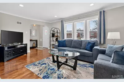 4153 Loughborough Avenue, Saint Louis, MO 63116 - Photo 3