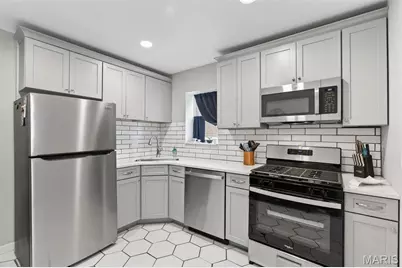 4153 Loughborough Avenue, Saint Louis, MO 63116 - Photo 5