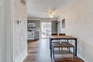 10161 Squire Meadows Dr, Saint Louis, MO 63123 - Photo 11