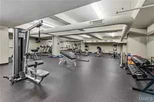 915 Olive St, Saint Louis, MO 63101 - Photo 43