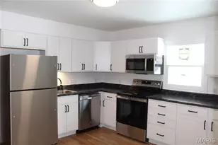 4207 St Linus Ln, Saint Ann, MO 63074 - Photo 3