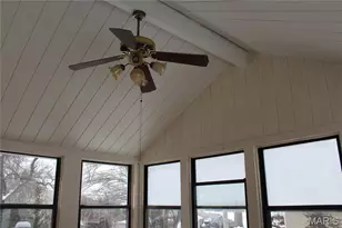 4207 St Linus Ln, Saint Ann, MO 63074 - Photo 5