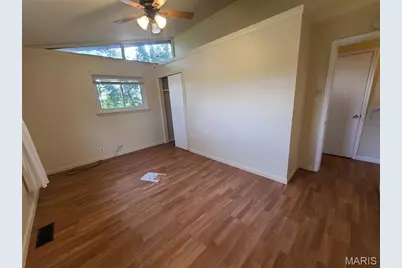 4947 Ringer Road, Mehlville, MO 63129 - Photo 7