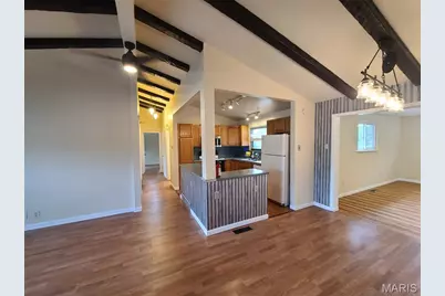 4947 Ringer Road, Mehlville, MO 63129 - Photo 3