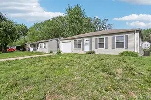 12373 Santa Maria Dr, Saint Louis, MO 63138 - Photo 3