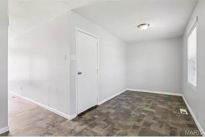 12373 Santa Maria Drive, Saint Louis, MO 63138 - Photo 9