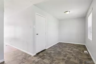 12373 Santa Maria Dr, Saint Louis, MO 63138 - Photo 9