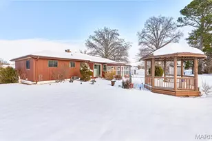 4650 Venarde Dr, Saint Louis, MO 63128 - Photo 37