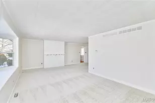 4650 Venarde Dr, Saint Louis, MO 63128 - Photo 19