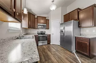 325 Spring Valley Dr, Winfield, MO 63389 - Photo 9