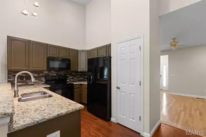 5514 Aberdour Lane, Oakville, MO 63129 - Photo 9