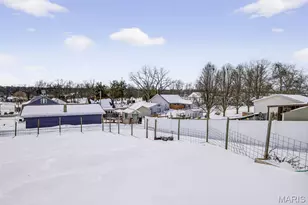 930 Ridgeway St, Saint Genevieve, MO 63670 - Photo 9