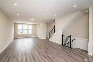 1347 W Gateway Heights W, Richmond Heights, MO 63144 - Photo 13