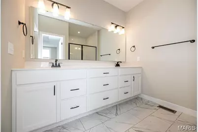 1347 W Gateway Heights W, Richmond Heights, MO 63144 - Photo 25