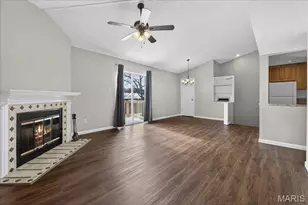 9117 N Swan Cir, Saint Louis, MO 63144 - Photo 5