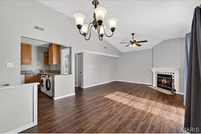 9117 N Swan Circle, Saint Louis, MO 63144 - Photo 7