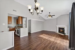 9117 N Swan Cir, Saint Louis, MO 63144 - Photo 7