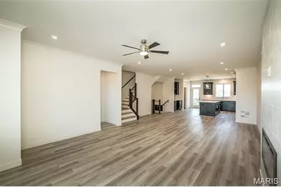 8975 Eager Road, Richmond Heights, MO 63144 - Photo 19