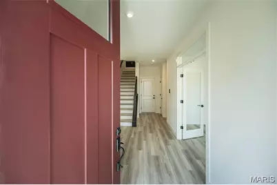 8975 Eager Road, Richmond Heights, MO 63144 - Photo 3