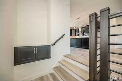 8975 Eager Road, Richmond Heights, MO 63144 - Photo 33