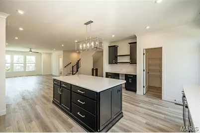 8975 Eager Road, Richmond Heights, MO 63144 - Photo 7