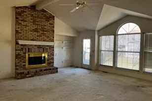 20 Ridge Mt Ct, Saint Charles, MO 63303 - Photo 3