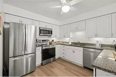 1554 Charlemont Drive, Chesterfield, MO 63017 - Photo 5