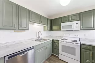 450 Benton Dr, Saint Peters, MO 63376 - Photo 3