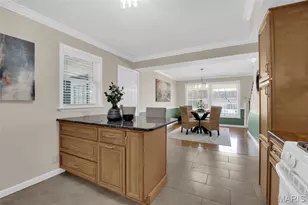 5545 Dantonaire Pl, Saint Louis, MO 63128 - Photo 13