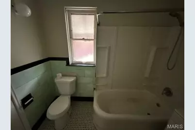 6514 Glenmore Avenue, Saint Louis, MO 63121 - Photo 7