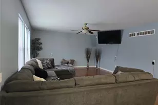 2695 Valley Brook Dr, Saint Louis, MO 63031 - Photo 13