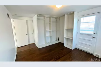 1587 Farmview Avenue, Saint Louis, MO 63138 - Photo 9