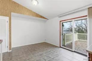 5325 Springtrail Dr, Black Jack, MO 63033 - Photo 17