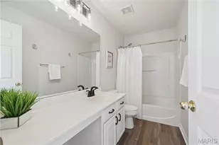 4887 Heritage Heights Cir, Hazelwood, MO 63042 - Photo 11