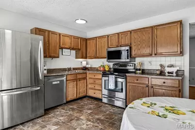 1044 Holly River Drive, Florissant, MO 63031 - Photo 9