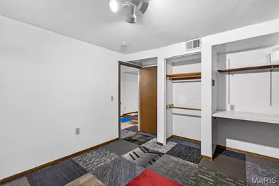 1044 Holly River Drive, Florissant, MO 63031 - Photo 33