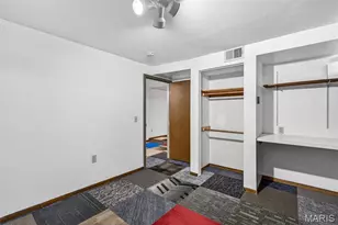 1044 Holly River Dr, Florissant, MO 63031 - Photo 33