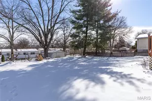 1044 Holly River Dr, Florissant, MO 63031 - Photo 45