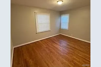 10130 Newbold Drive, Bellefontaine Neighbors, MO 63137 - Photo 3